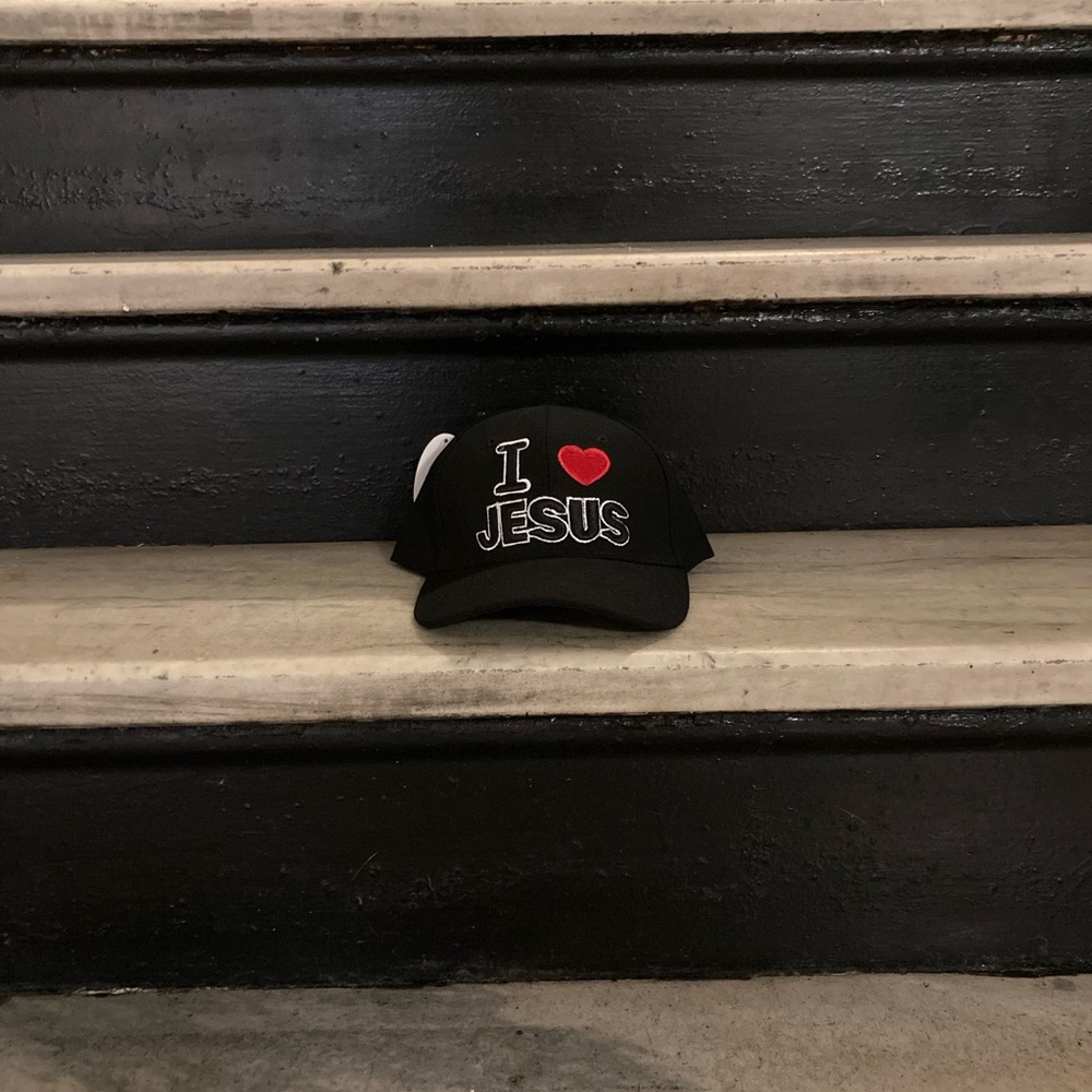 Black 'I Love Jesus' Cap